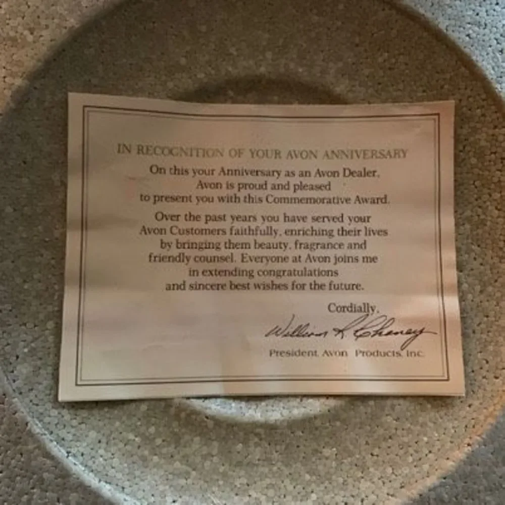 Avon Door Knocker Second Anniversary 8” Collectors Plate With Certificate
